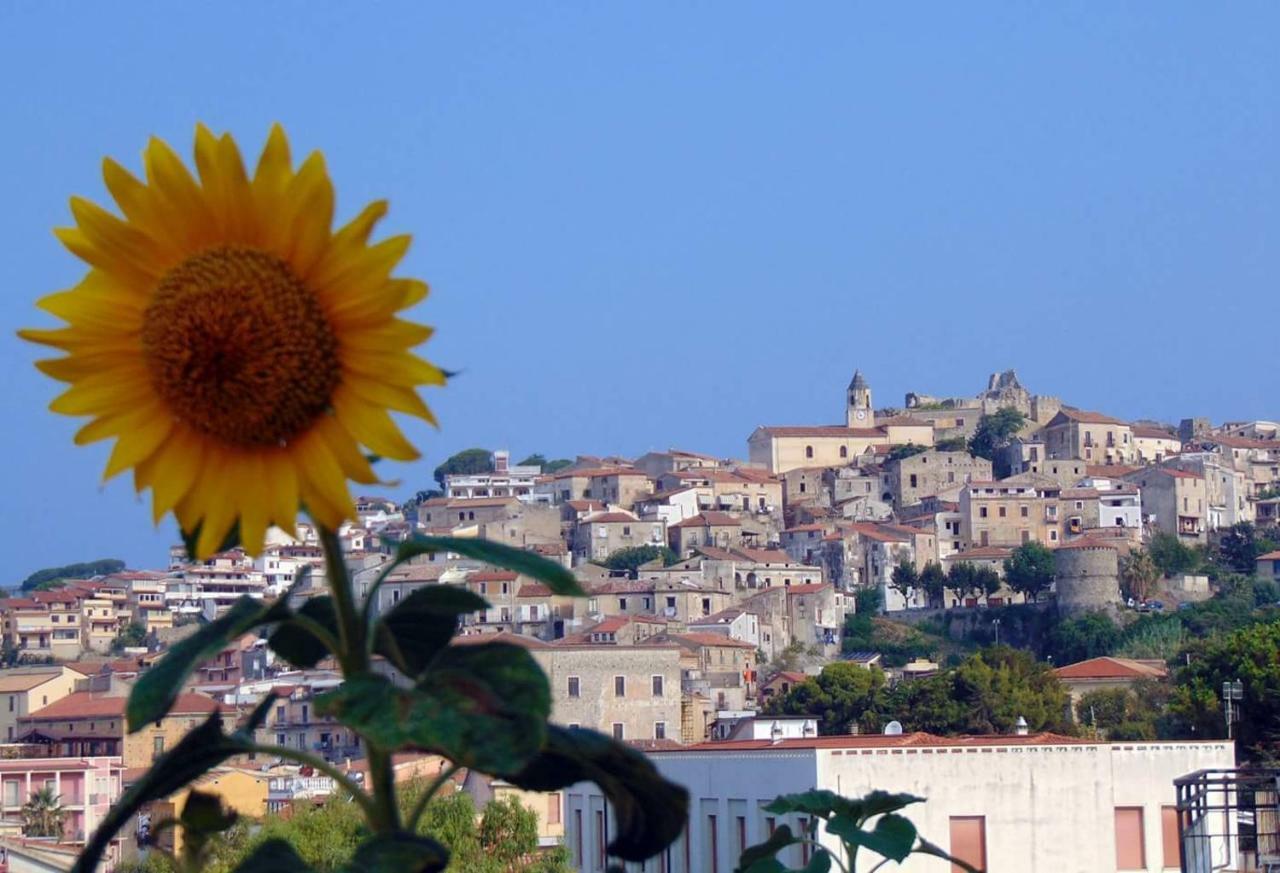 B&B Dimora Del Centro Scalea Buitenkant foto
